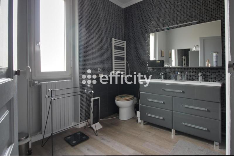 Maison - 85 m² - 5 pièces