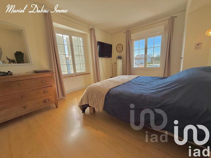 Maison - 245 m² - 12 pièces