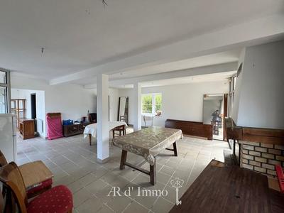 Immeuble - 222 m² - 10 pièces