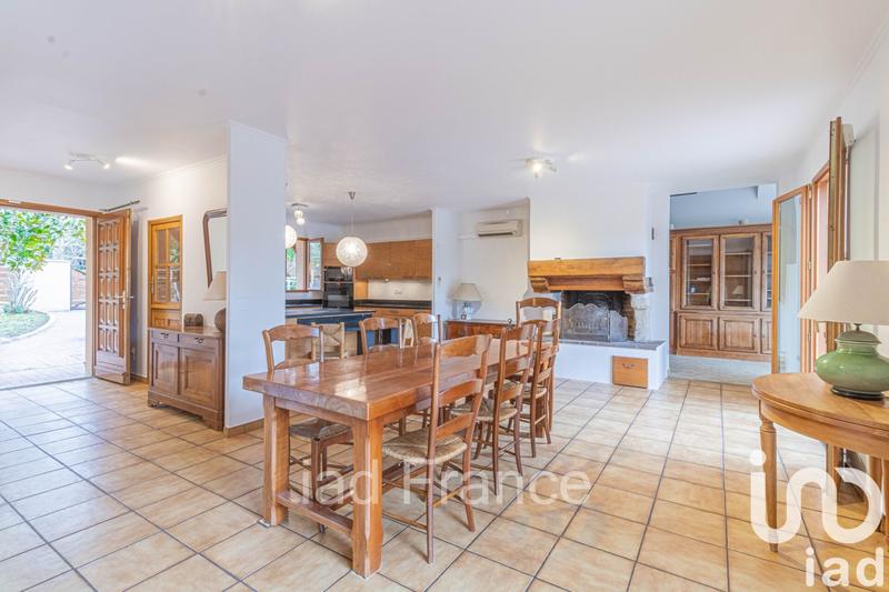 Maison - 192 m² - 8 pièces