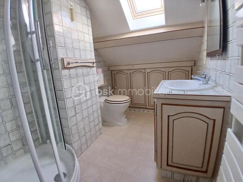 Maison - 163 m² - 8 pièces