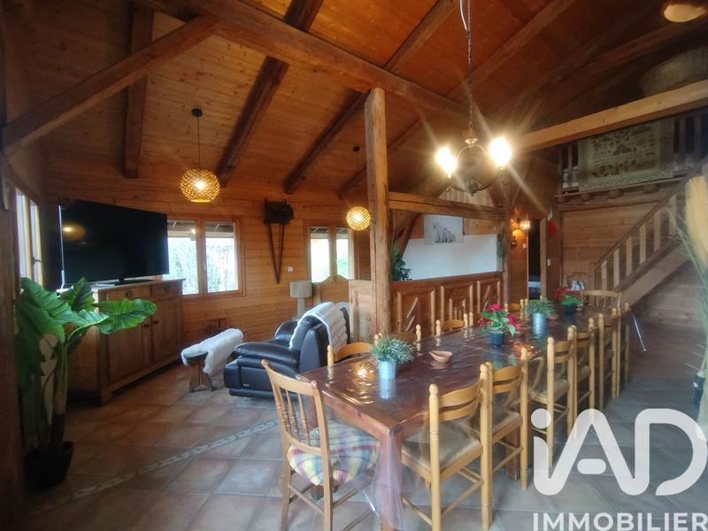 Maison - 224 m² - 5 pièces