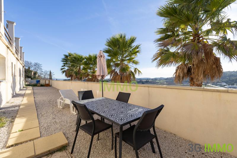 Villa - 222 m² - 8 pièces