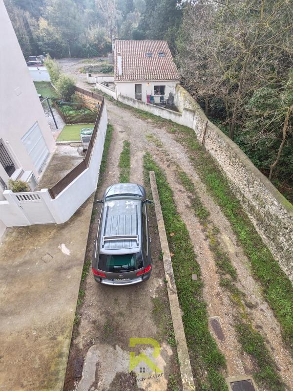 Maison - 275 m² - 9 pièces