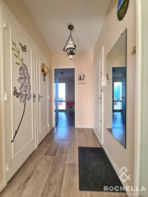 Appartement - 81 m² - 4 pièces