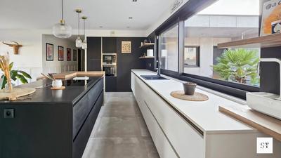 Maison d'architecte - 216 m² - 8 pièces