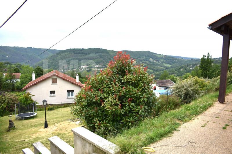 Maison - 105 m² - 6 pièces