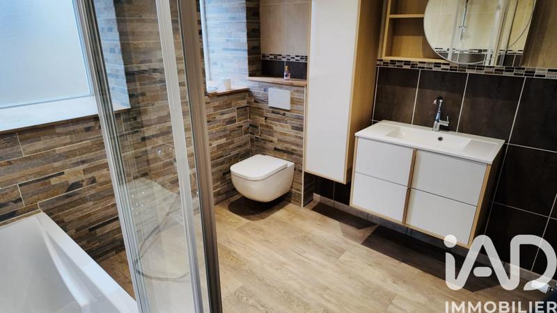 Maison - 177 m² - 8 pièces