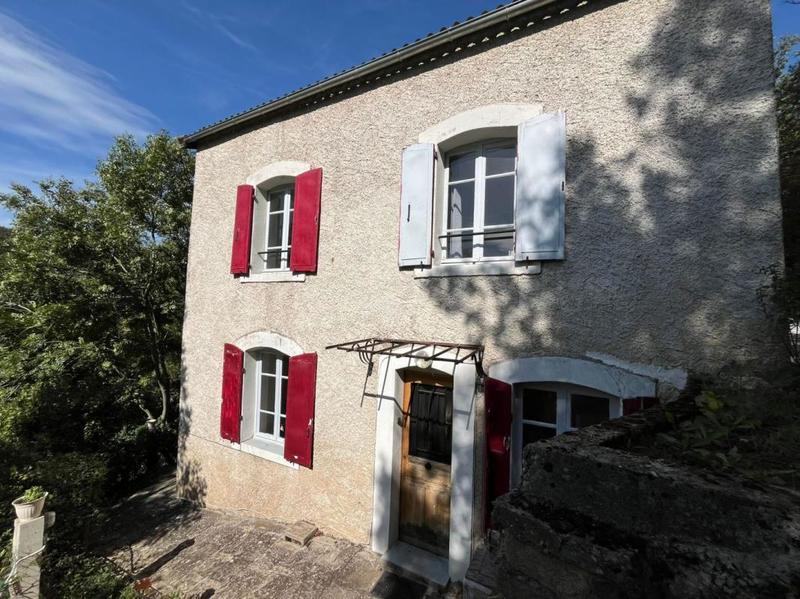 Maison - 93 m² - 5 pièces