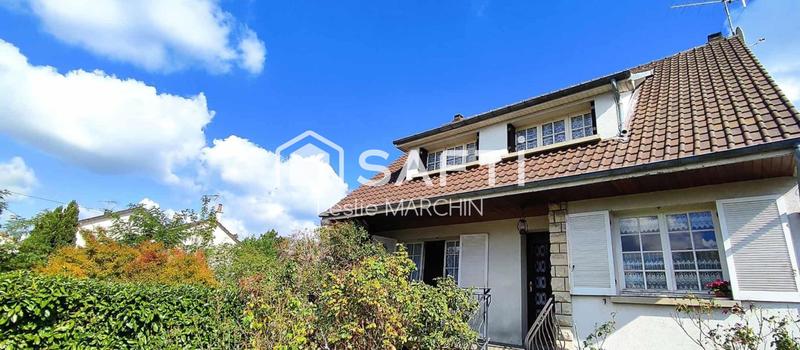 Maison - 90 m² - 4 pièces