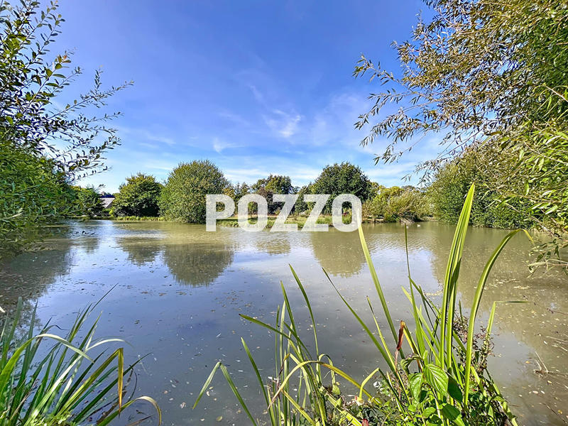 Maison - 676 m² - 17 pièces