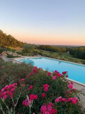 Propriété - 225 m² - 7 pièces