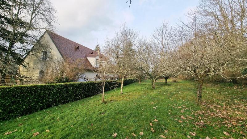 Maison - 208 m² - 6 pièces