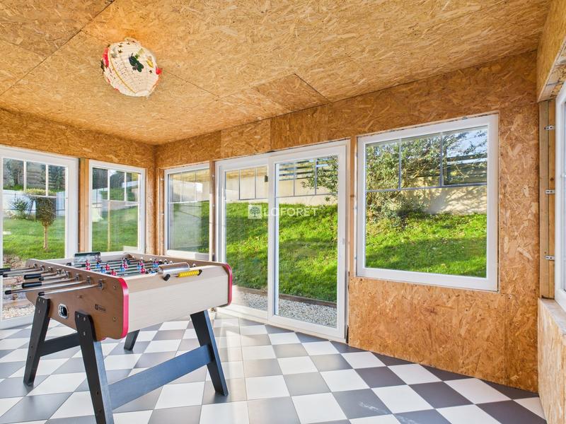 Maison contemporaine - 180 m² - 7 pièces