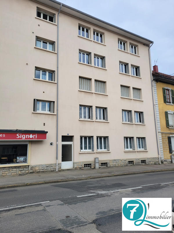 Appartement - 85 m² - 5 pièces