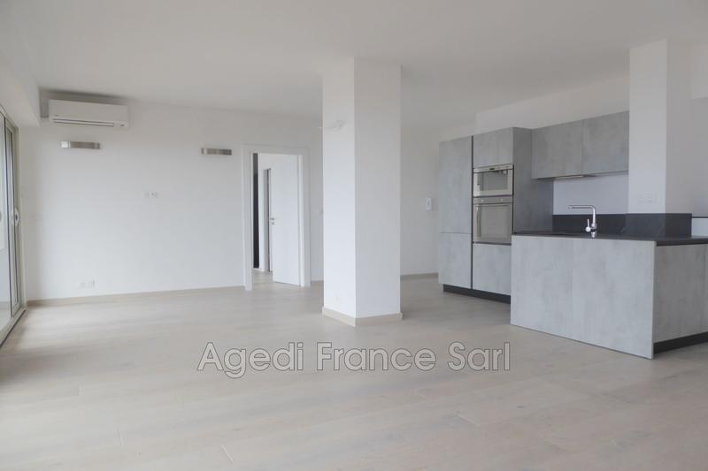 Appartement - 105 m² - 4 pièces