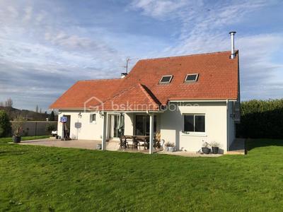 Maison - 124 m² - 6 pièces