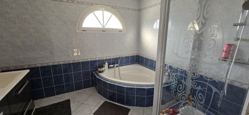 Maison - 156 m² - 8 pièces