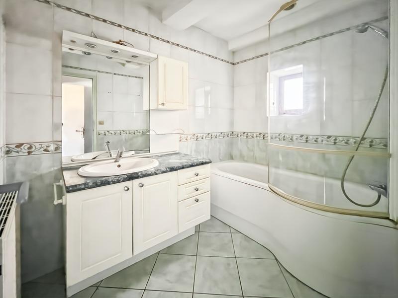 Maison en pierre - 89 m² - 5 pièces