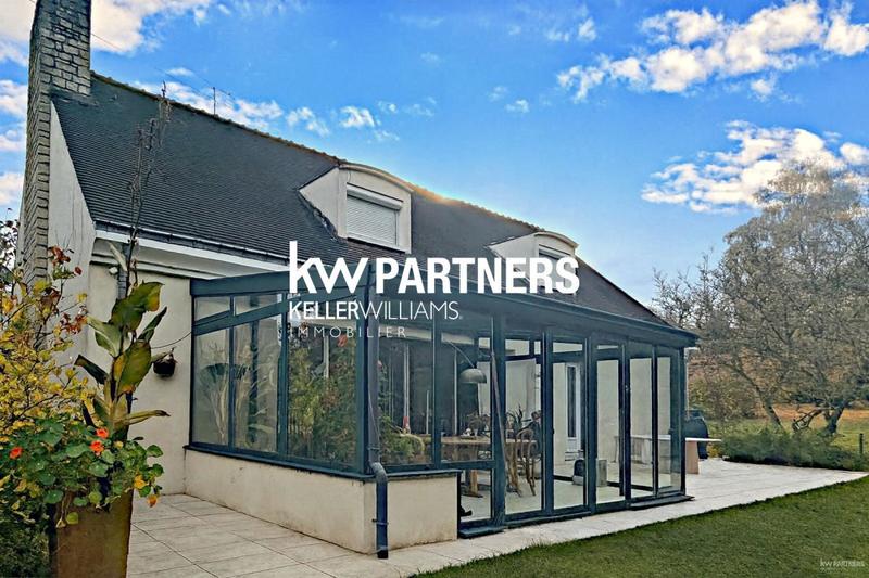 Maison - 185 m² - 8 pièces