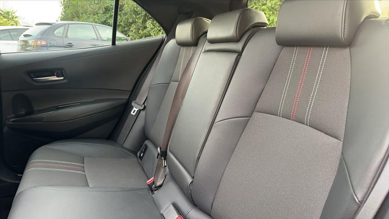 Toyota Corolla XII 2.0 Vvt-i 184 Hybrid Cvt Gr Sport