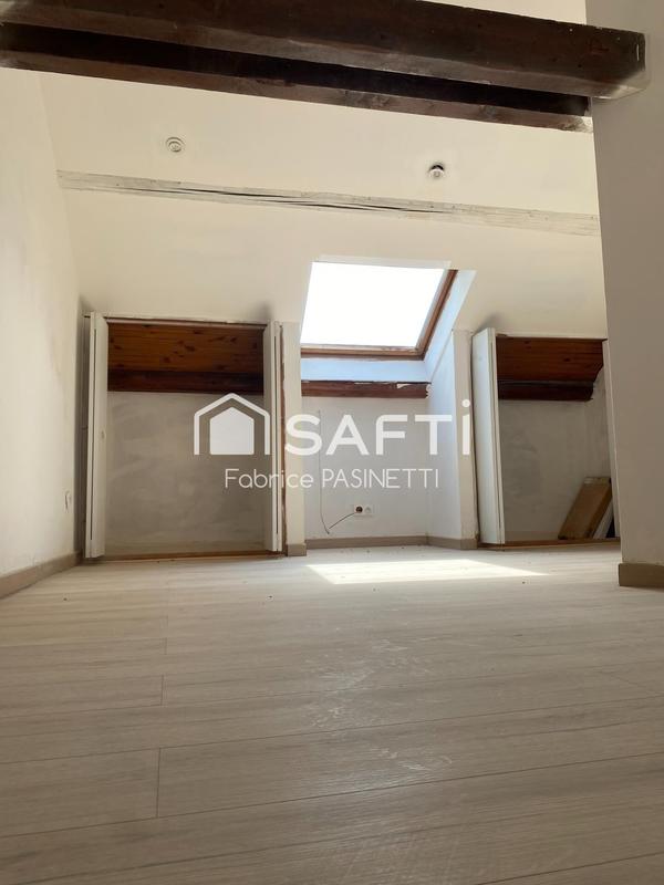 Maison - 100 m² - 6 pièces