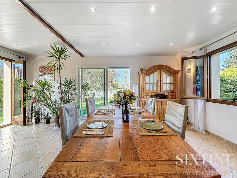 Maison - 137 m² - 1 pièce