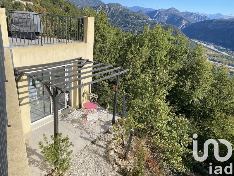 Maison - 170 m² - 6 pièces