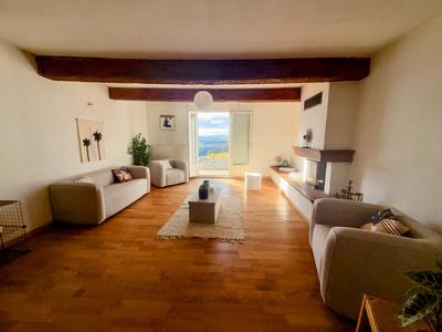 Maison - 130 m² - 4 pièces