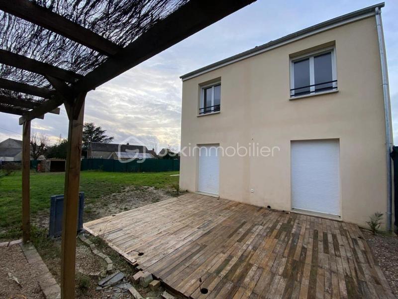 Maison - 95 m² - 5 pièces