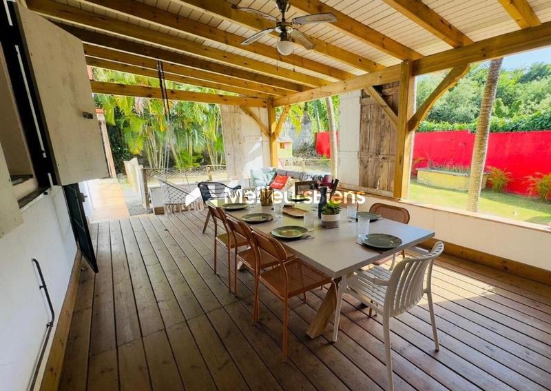 Maison - 156 m² - 4 pièces