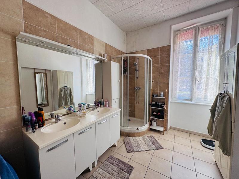 Maison - 144 m² - 6 pièces