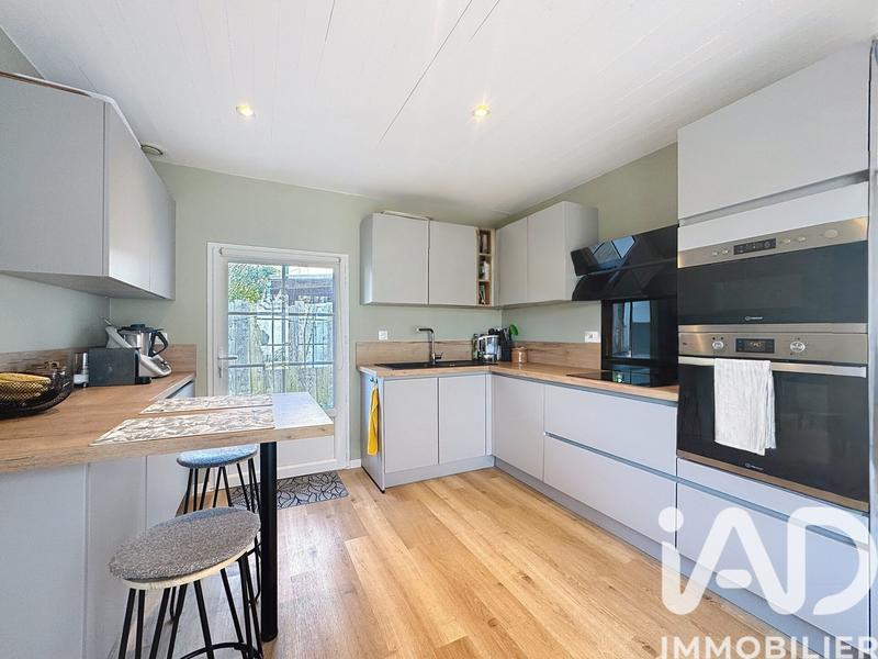 Maison - 122 m² - 6 pièces