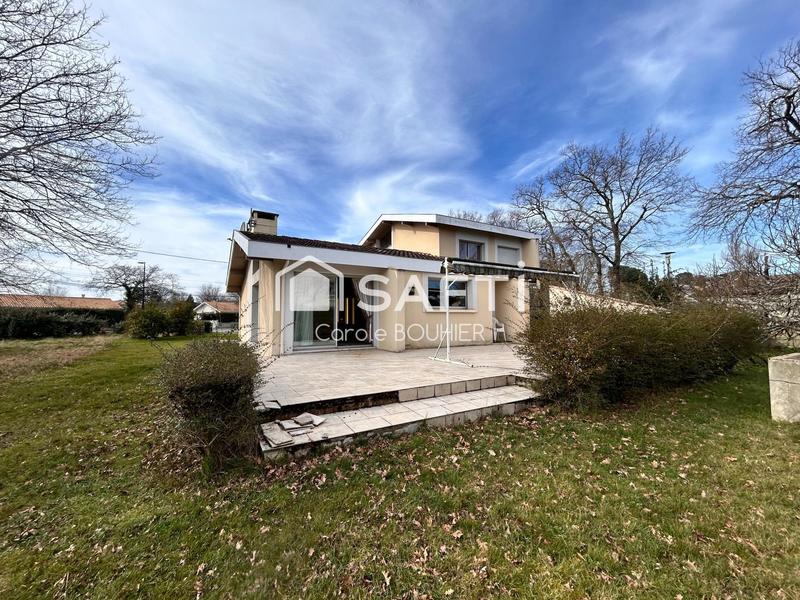 Maison - 159 m² - 5 pièces