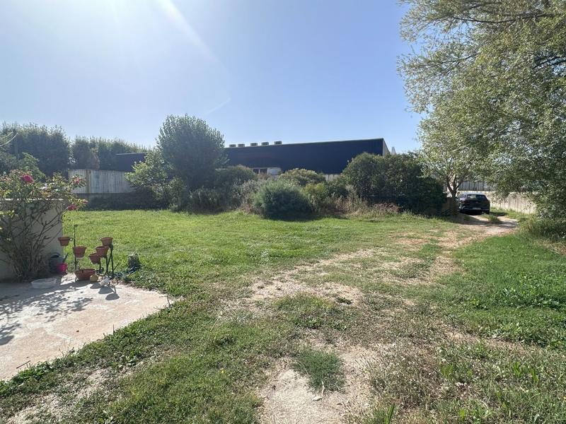 Local d'activités - 400 m²