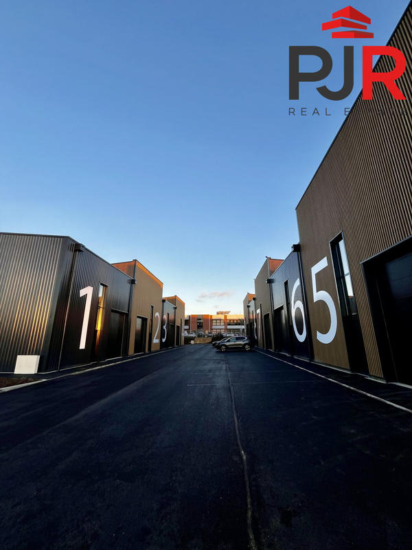 Local d'activités - 2 684 m²