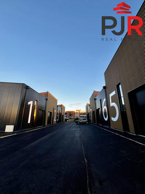 Local d'activités - 2 684 m²