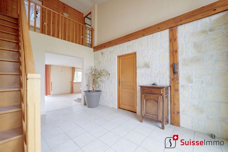 Maison - 211 m² - 8 pièces