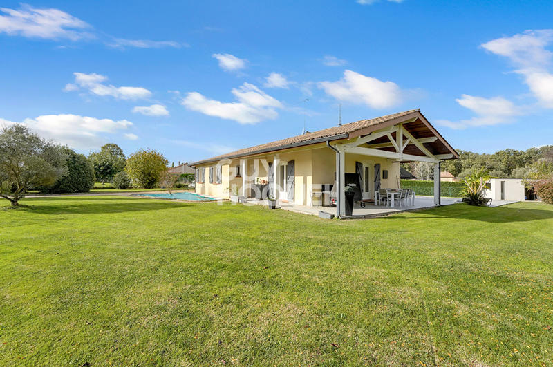 Maison - 143 m² - 6 pièces