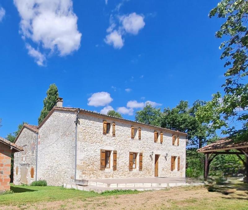 Propriété - 185 m² - 5 pièces