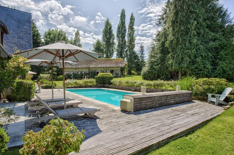 Maison - 222 m² - 9 pièces