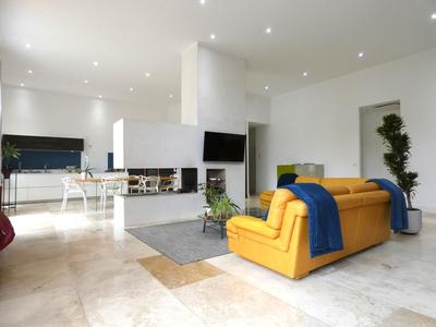 Maison bourgeoise - 325 m² - 10 pièces