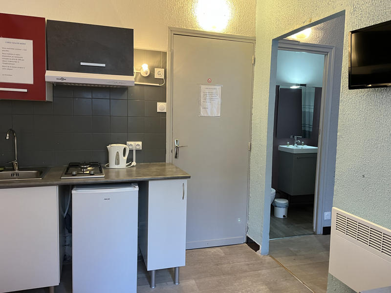 Propriété - 400 m² - 16 pièces