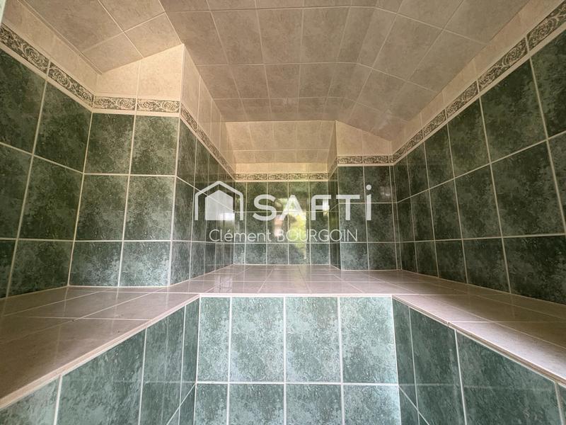 Maison - 295 m² - 10 pièces