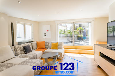 Appartement - 125 m² - 5 pièces