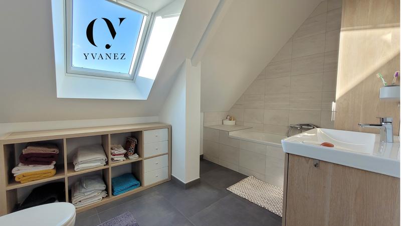 Maison - 140 m² - 7 pièces