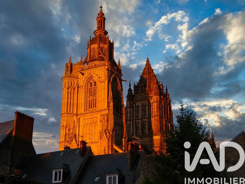 Maison - 174 m² - 8 pièces