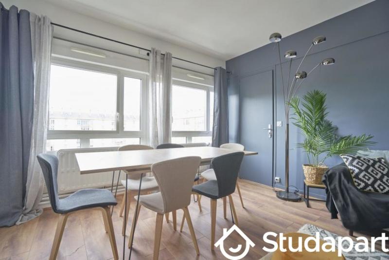 Chambre - 12 m² - 1 pièce