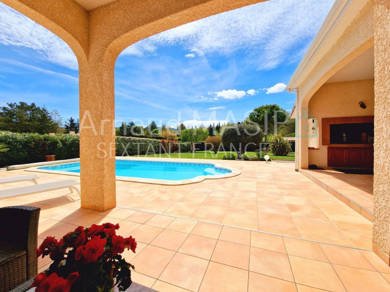 Maison - 152 m² - 6 pièces