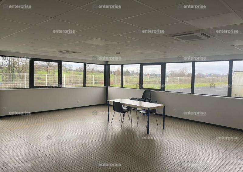 Entrepôt - 4 200 m²